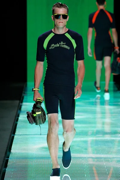 Look 23